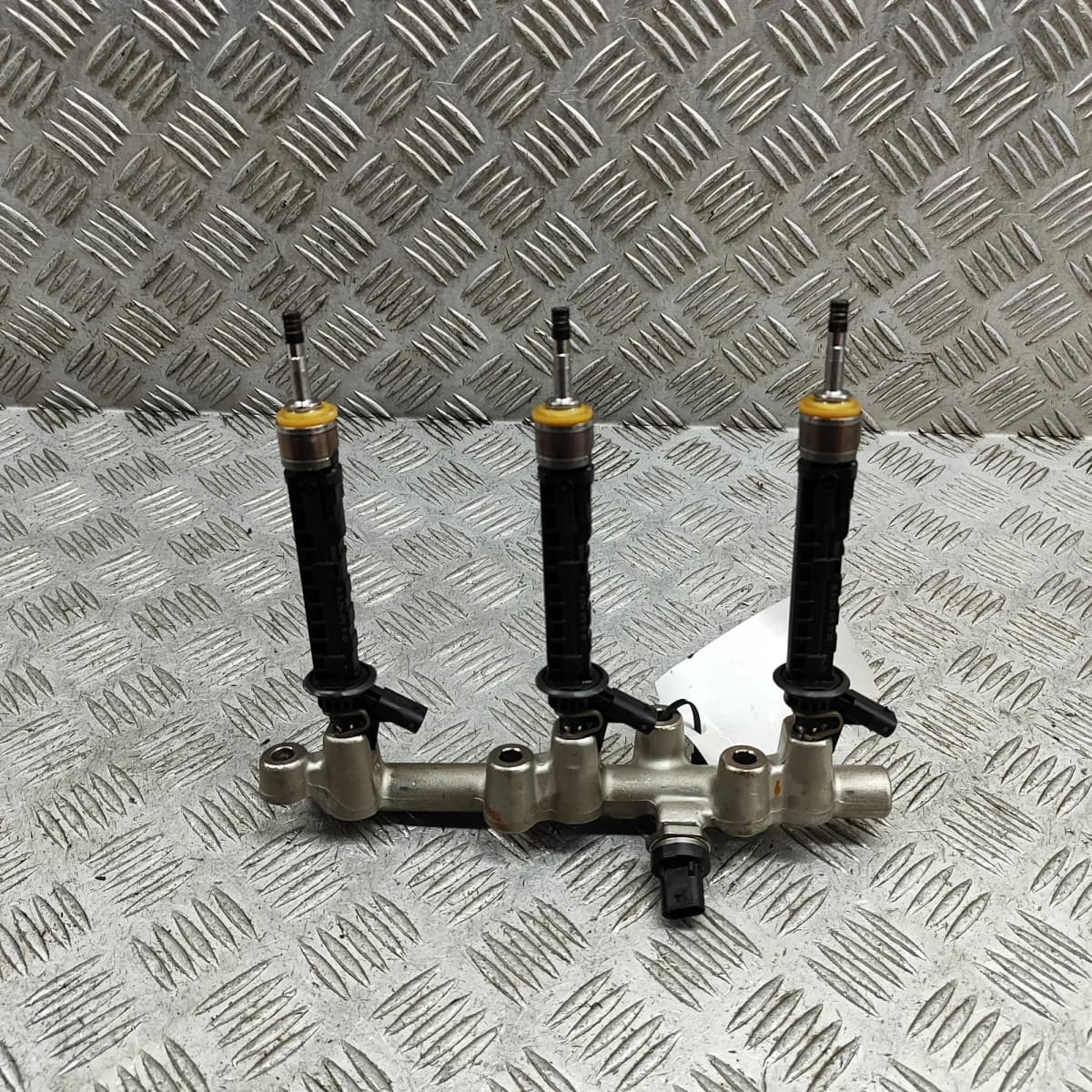 MERCEDES-BENZ GLE W167 Fuel Rail A2560706800 2019 33118313