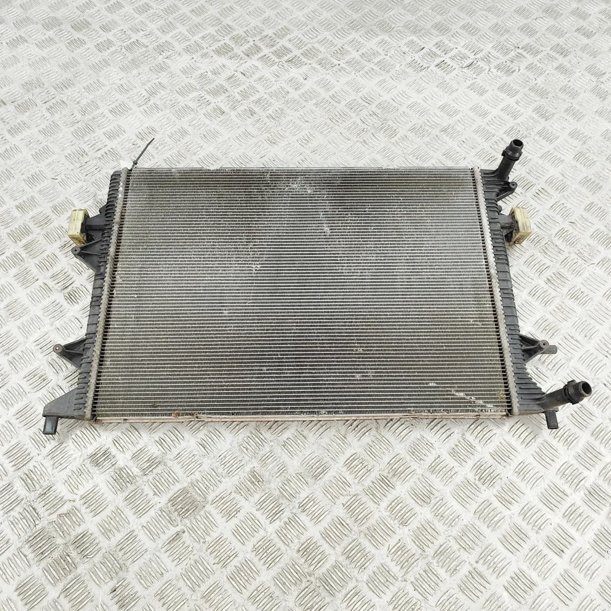 VW JETTA MK6 162, 163 Cooling Radiator 5K0121251S 2.0 Diesel 81kw 2015 33119786