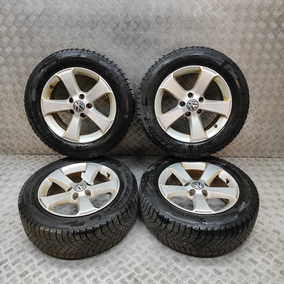 VW SHARAN 7N1, 7N2 Alloy Wheel Set 7N0071496A 2010 33120657