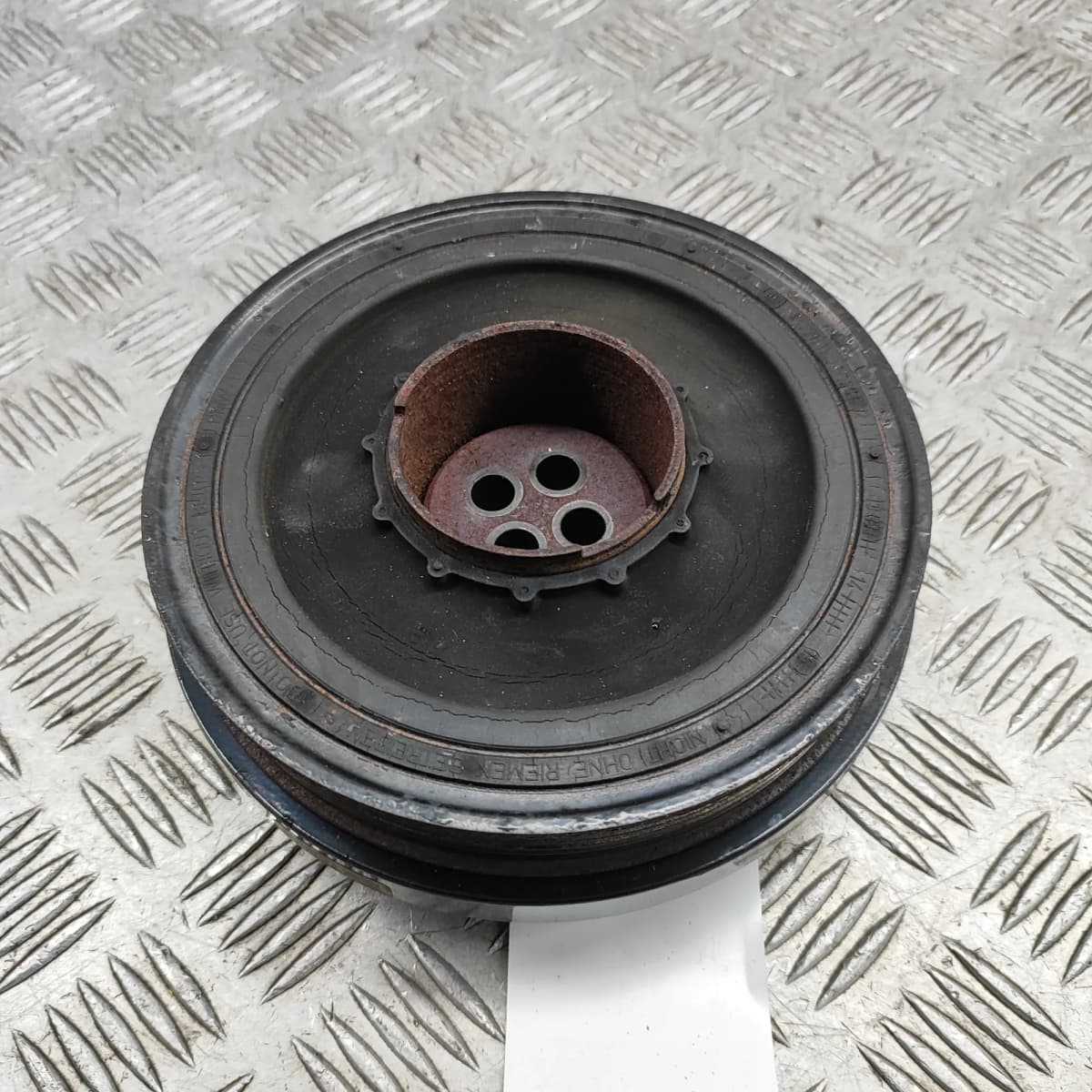 BMW 5 F10 Crankshaft Pulley 8512072 2.0 Diesel 135kw 2010 33137733