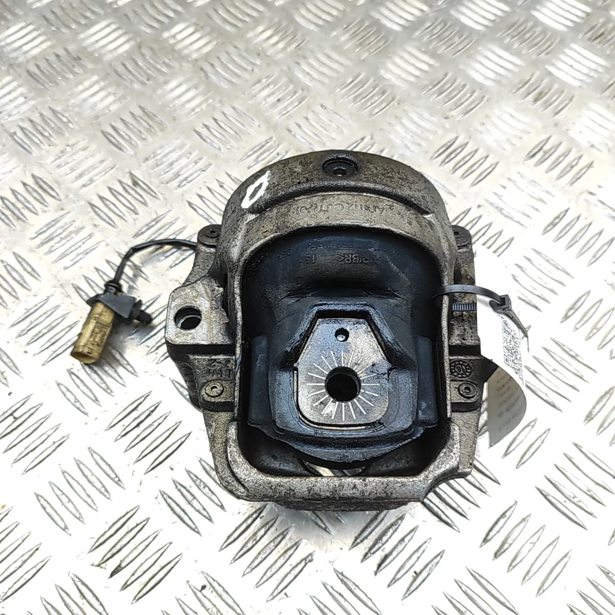 PORSCHE MACAN 95B Left Side Engine Mount 8R0199381Q 3.0 Diesel 190kW 2015