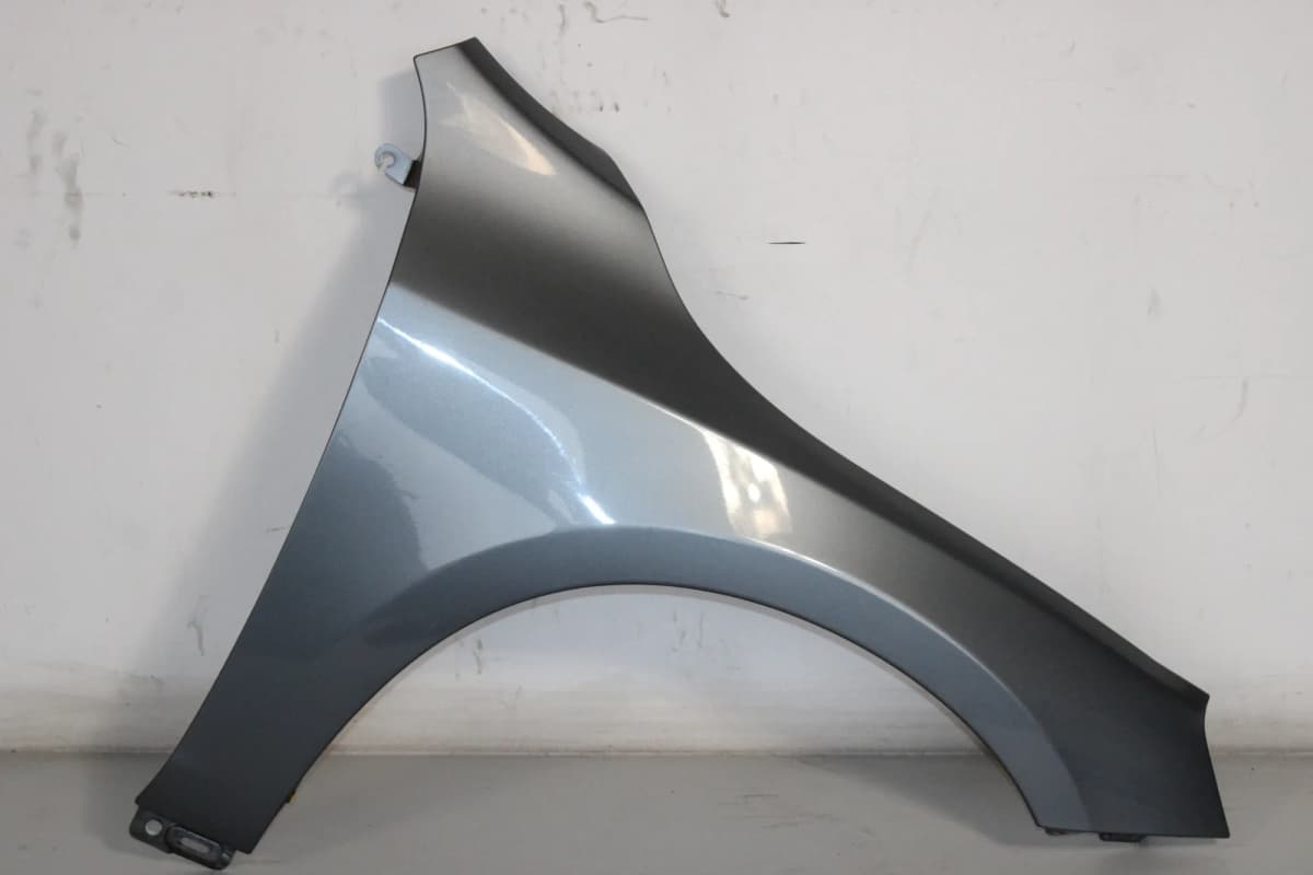 VOLVO V60 MK1 Front Right Fender 2.0 Diesel 88kW 2017 33342852