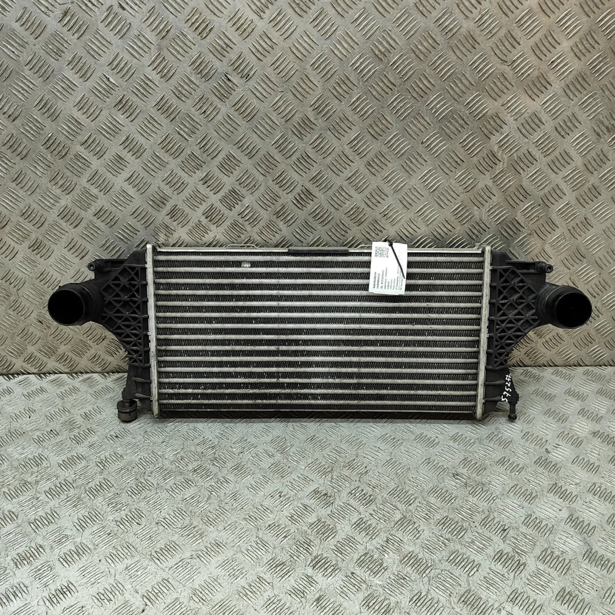 MERCEDES-BENZ M W166 Intercooler Radiator A0995000600 3.0 Diesel 190kw 33359652