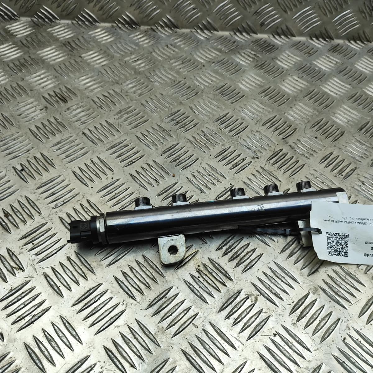 JEEP GRAND CHEROKEE MK4 WK2 Fuel Rail 35032008F 3.0 Diesel 179kW 2013 33380512