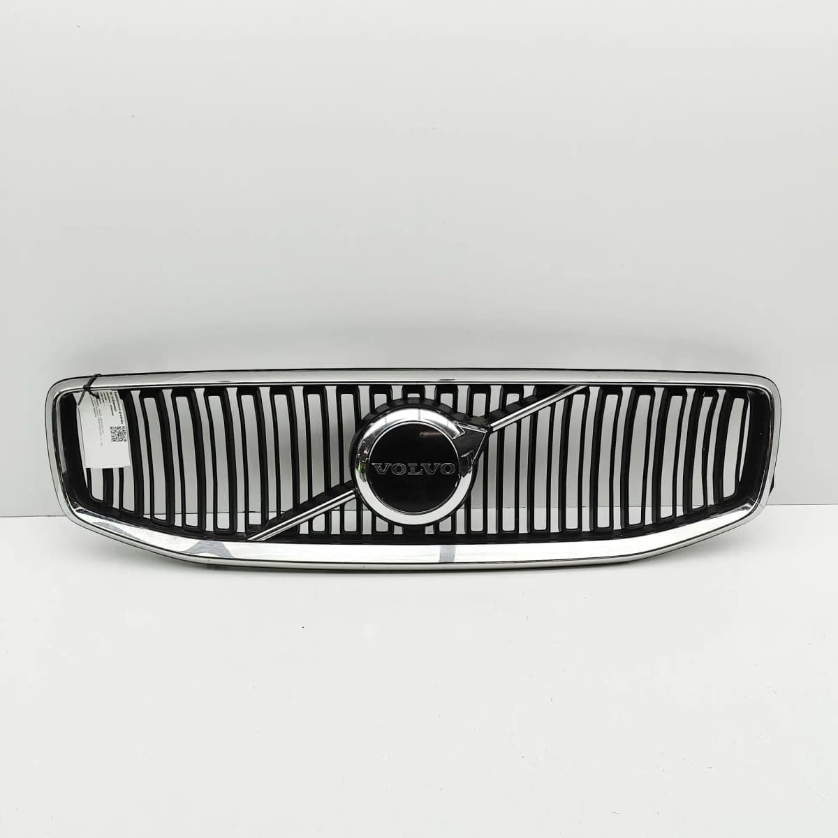 VOLVO V60 MK2 225, 227 Radiator Grille 32291434 2.0 Petrol/Electricity 33504543