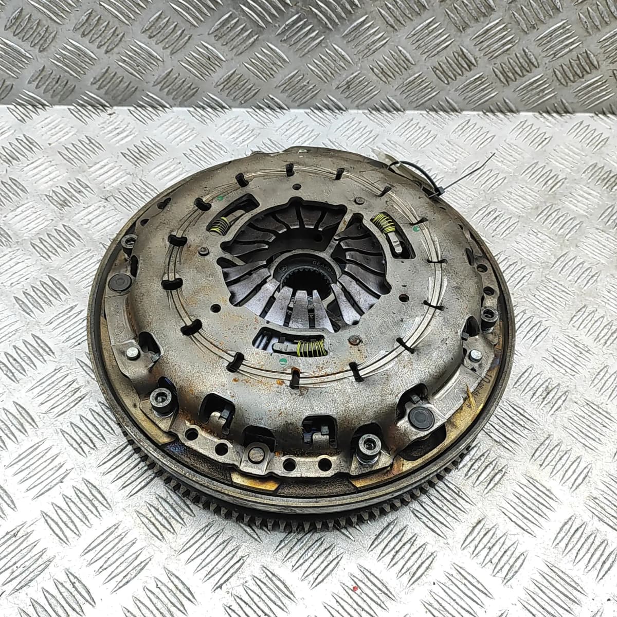 BMW 3 Touring E91 Clutch Kit 124052310 2.0 Diesel 100kW 2010 33528252