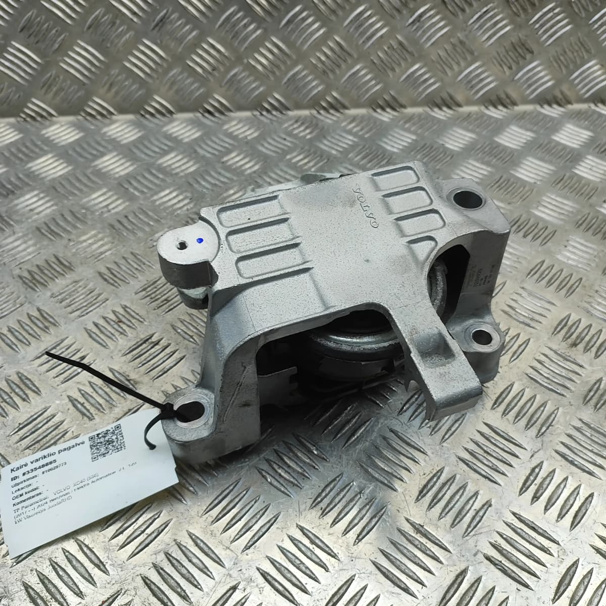 VOLVO XC40 Left Side Engine Mount 32139920 2.0 Hybrid 120kW 2024 33548885