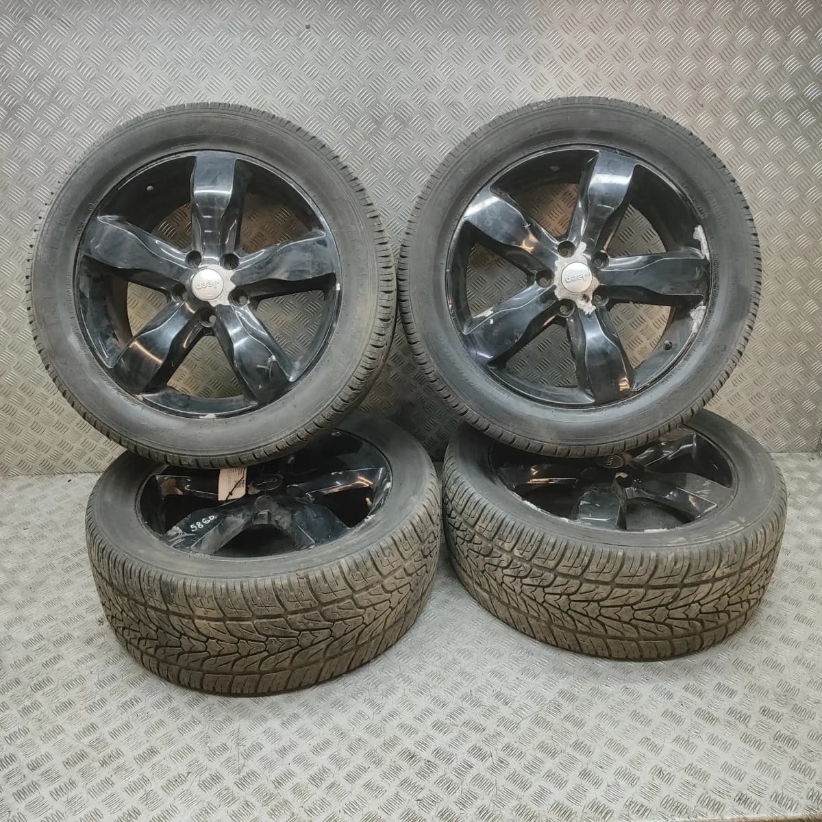 JEEP GRAND CHEROKEE Mk4 Alloy Wheel Set R20 K1JD14DD5AC 3.0 Diesel 33564782