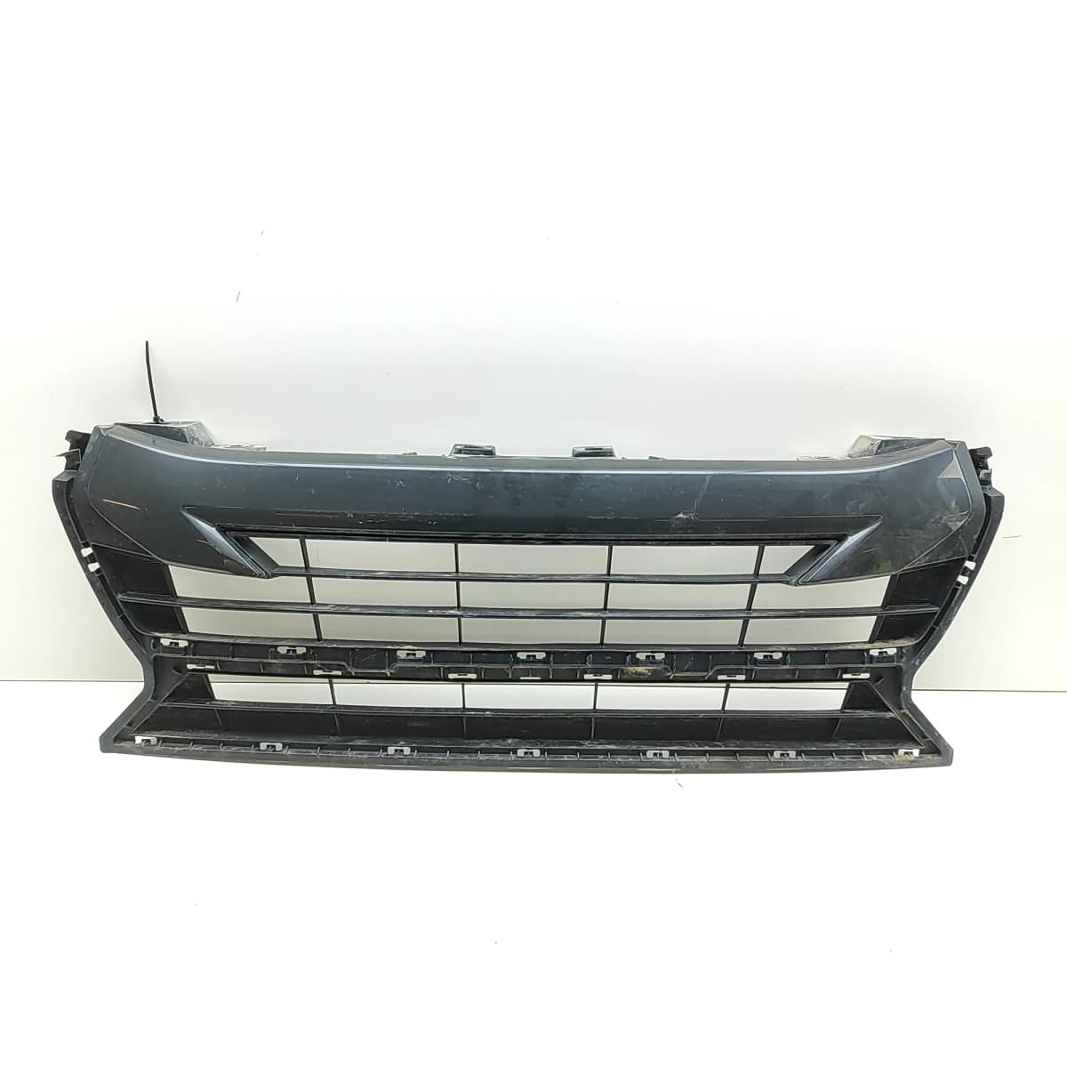ISUZU D-MAX MK2 TFR, TFS Radiator Grille 8975512442 1.9 Diesel 120kw 33572593