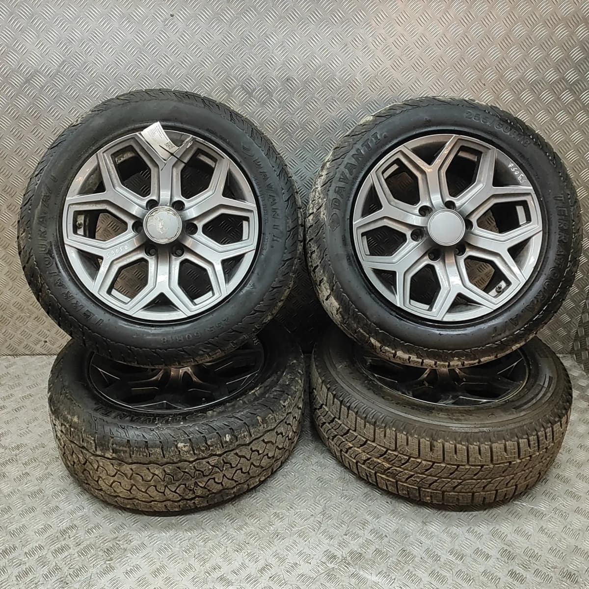 ISUZU D-MAX MK2 RT Alloy Wheel Set 2.5 Diesel 120kW 2017 33609417 NOT OEM