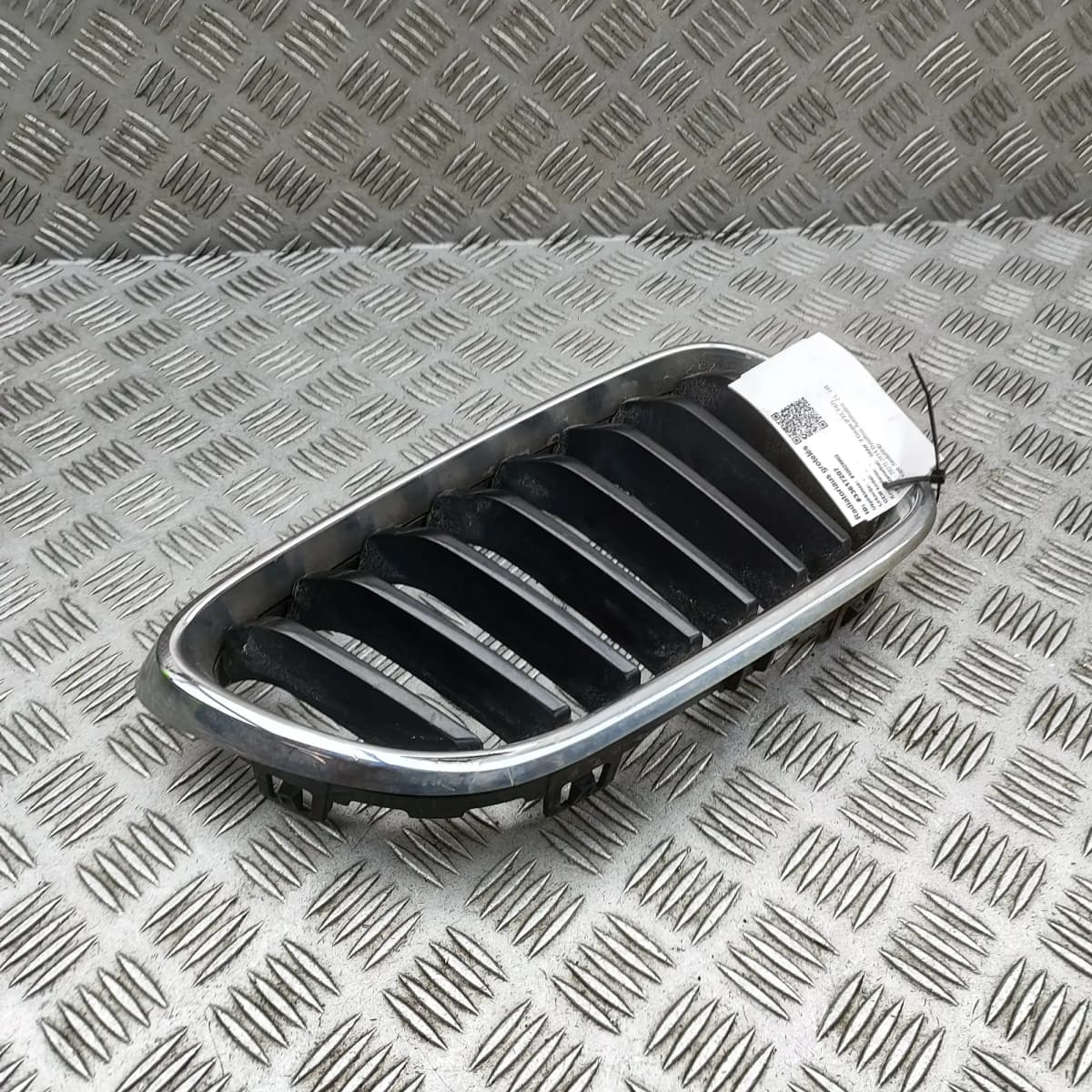 BMW 2 Coupe F22 Right Radiator Grille 7295524 2.0 Diesel 140kW 2014 33617207