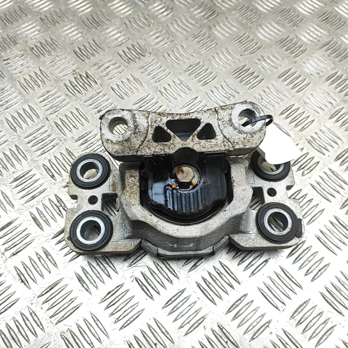 LR DISCOVERY SPORT L550 Left Side Engine Mount EJ32-7M121-AD 2.0 Diesel 110kW