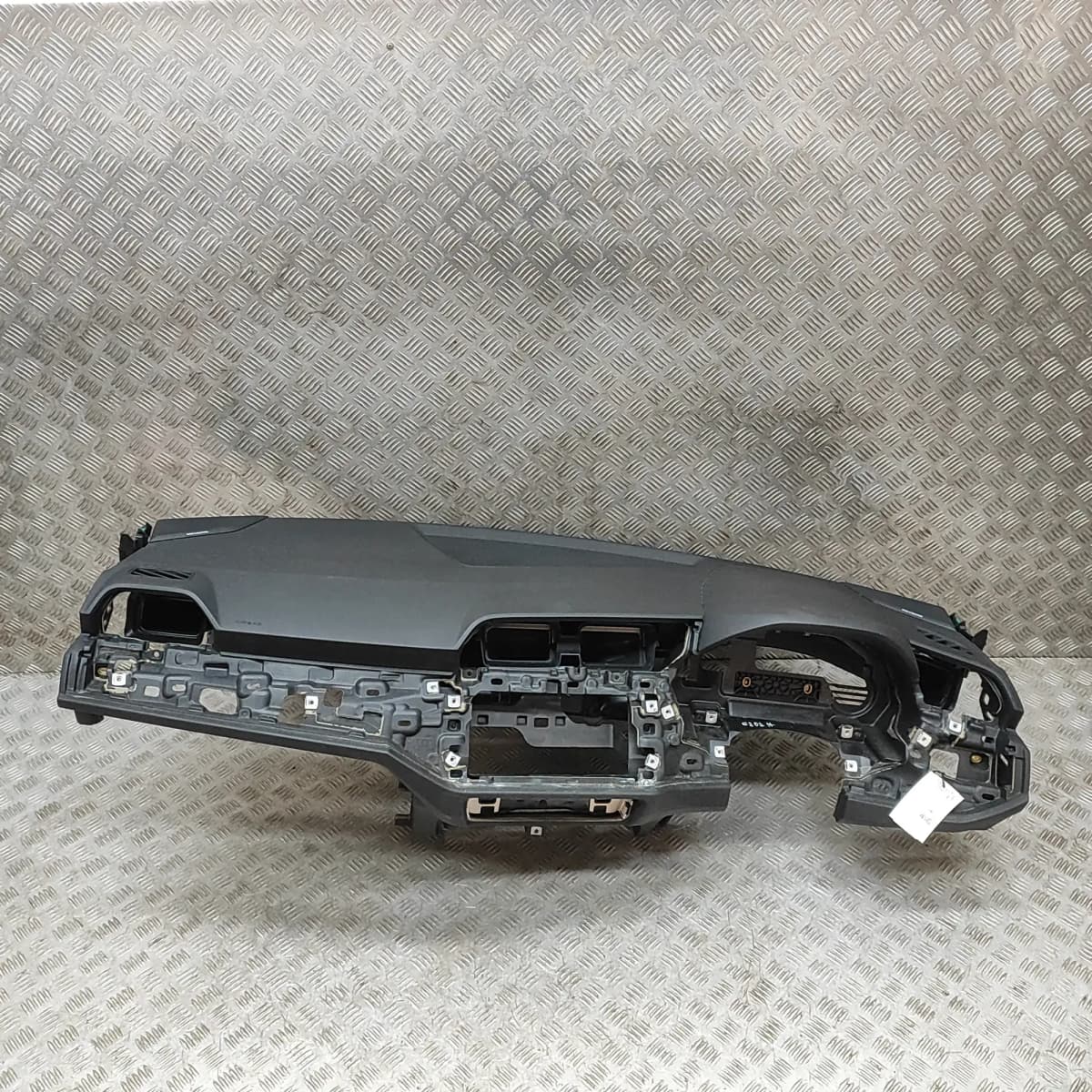 AUDI Q3 F3 MK2 Dashboard 83C857001A RHD 1.9 Diesel 110kw 2019 35627422