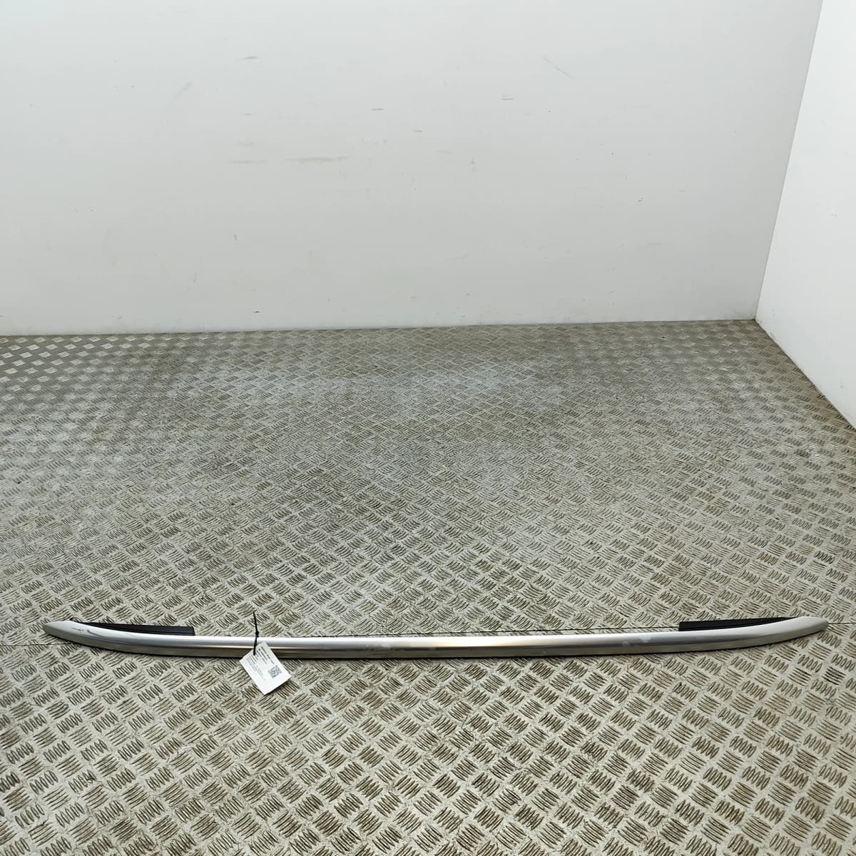 VW TIGUAN AD1 Right Side Roof Rail 5NA860044 2.0 Diesel 110kw 2019 34576375