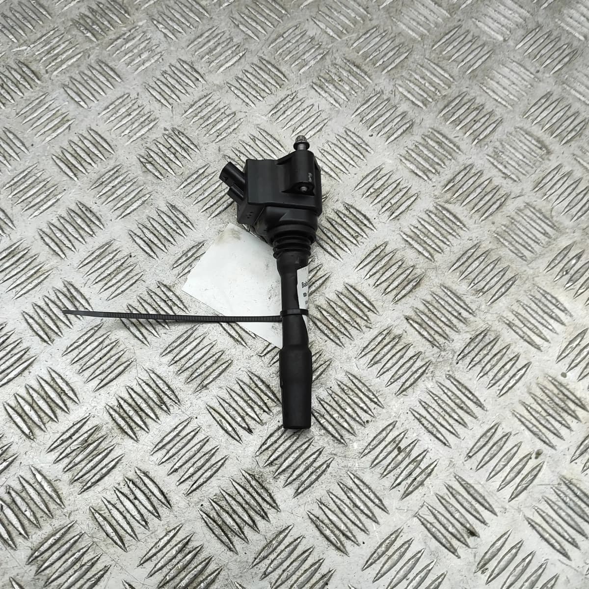 BMW 3 F30, F80 High Voltage Ignition Coil 8643360 2.0 Petrol 185kw 2014 34833900