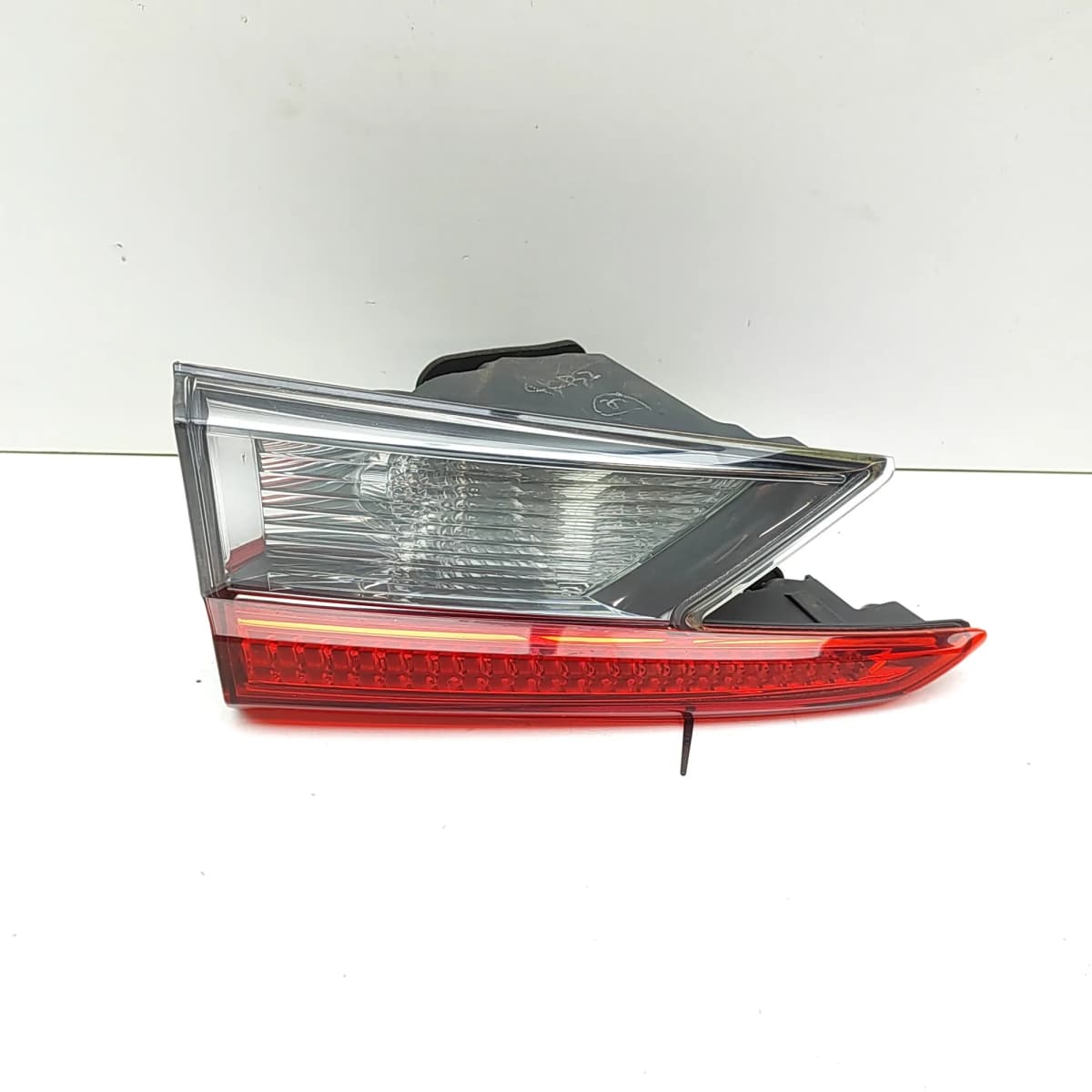 LEXUS RC XC10 Left Side Tailgate Tail Light 81591-24070 RHD 2016 33983197
