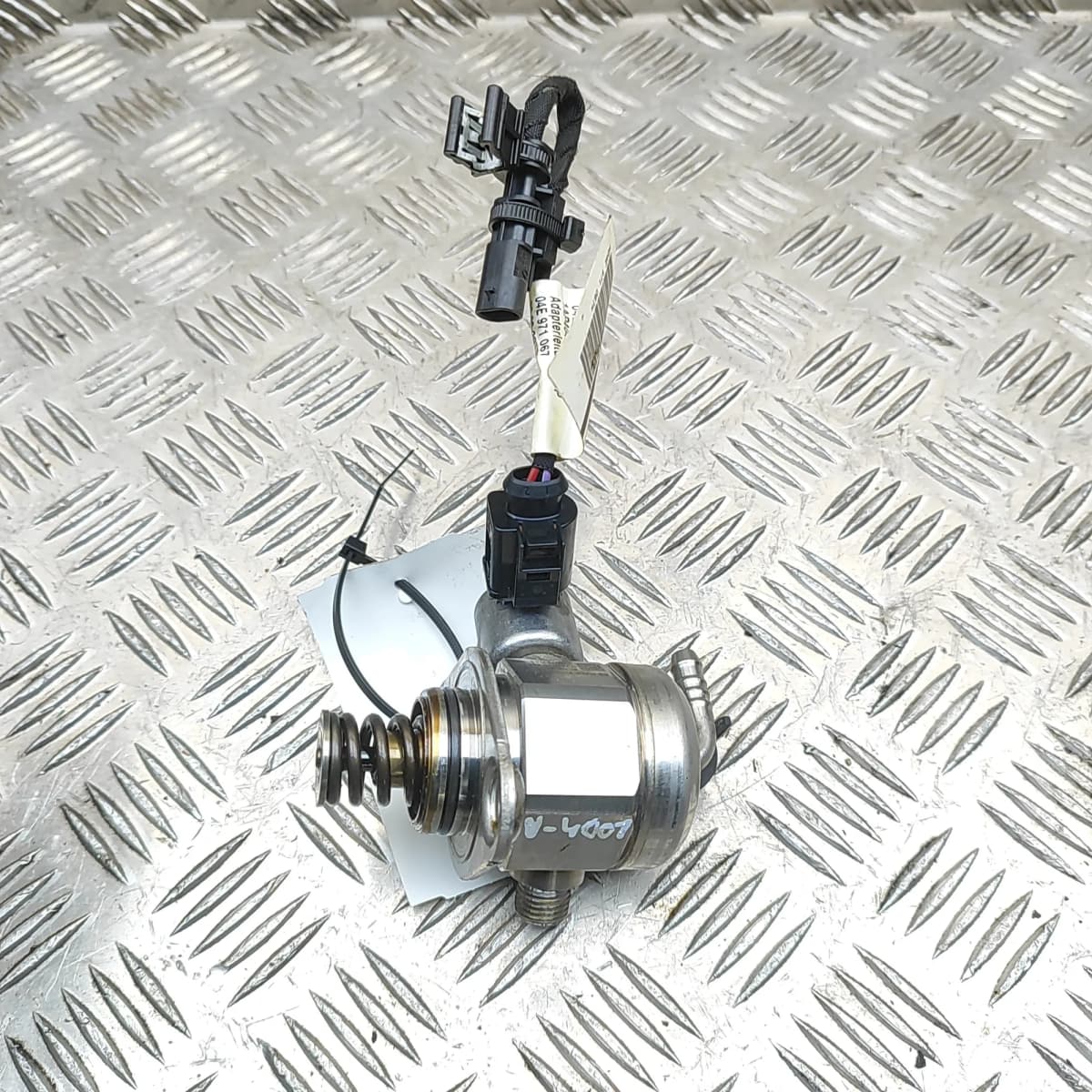 VW PASSAT B8 3G2 Fuel Pump 04E127025B 1.4 Petrol 92kw 2015 34151565