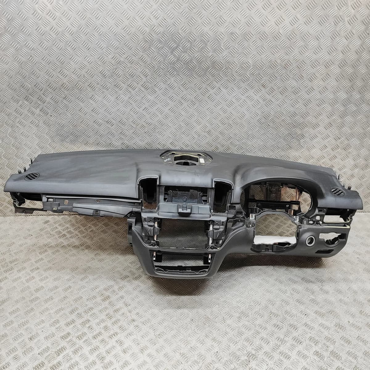 MERCEDES-BENZ GLE W166 Dashboard RHD A1666801787 2.1 Diesel 150kw 2016 34962800