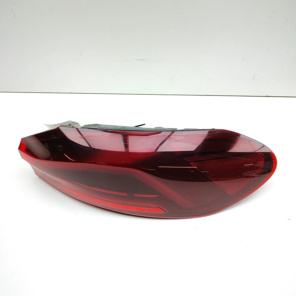 BMW X6 G06 Rear Right Tail Light 7421114 3.0 Petrol 250kw 2025 36030453