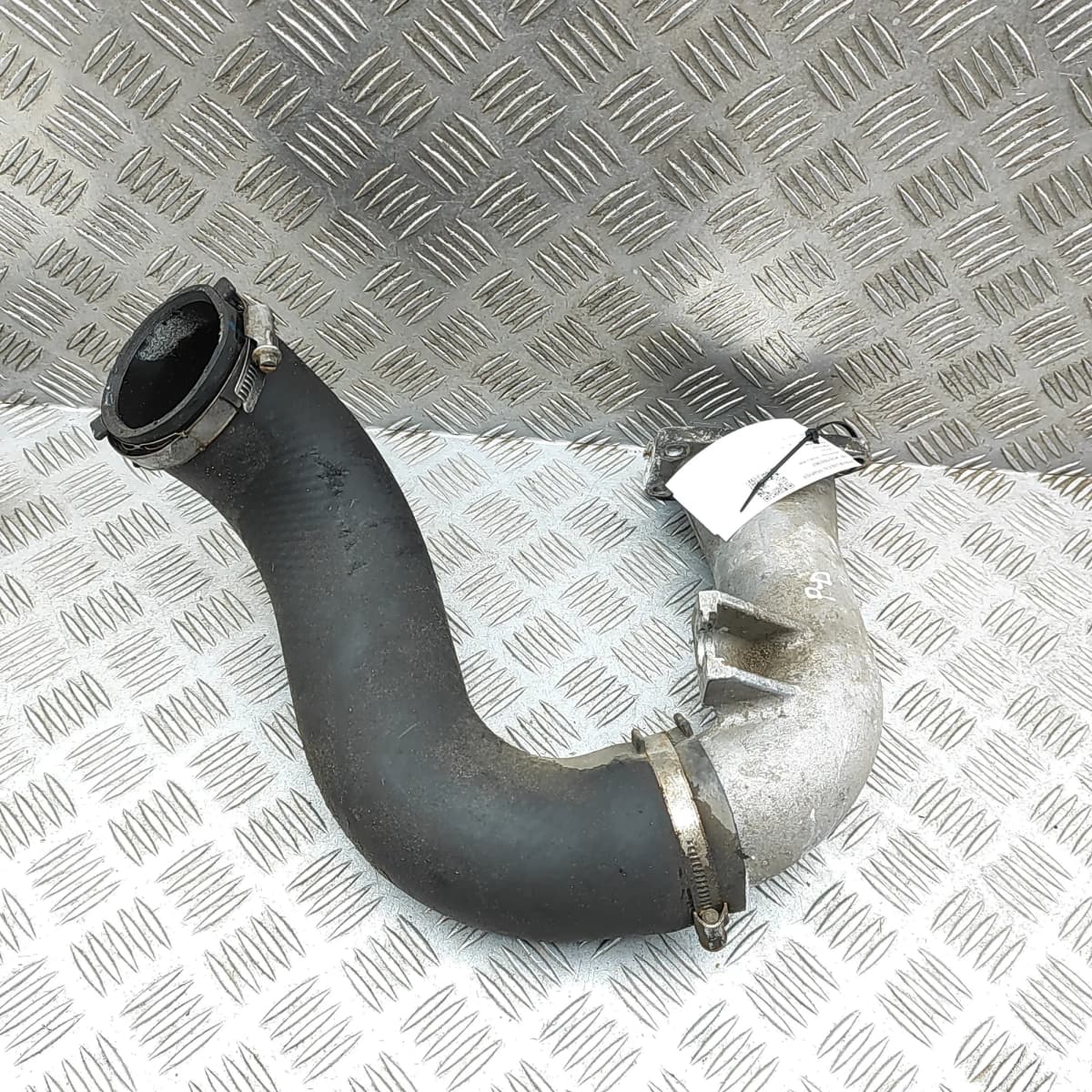 NISSAN GT-R R35 Right Side Intercooler Hose 14463-JF00C 3.8 Petrol 35165367
