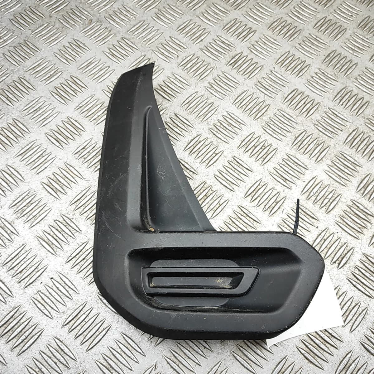 TOYOTA HILUX MK8 Pick-up AN110 Front Right Bumper Molding 52127-0K880 2023