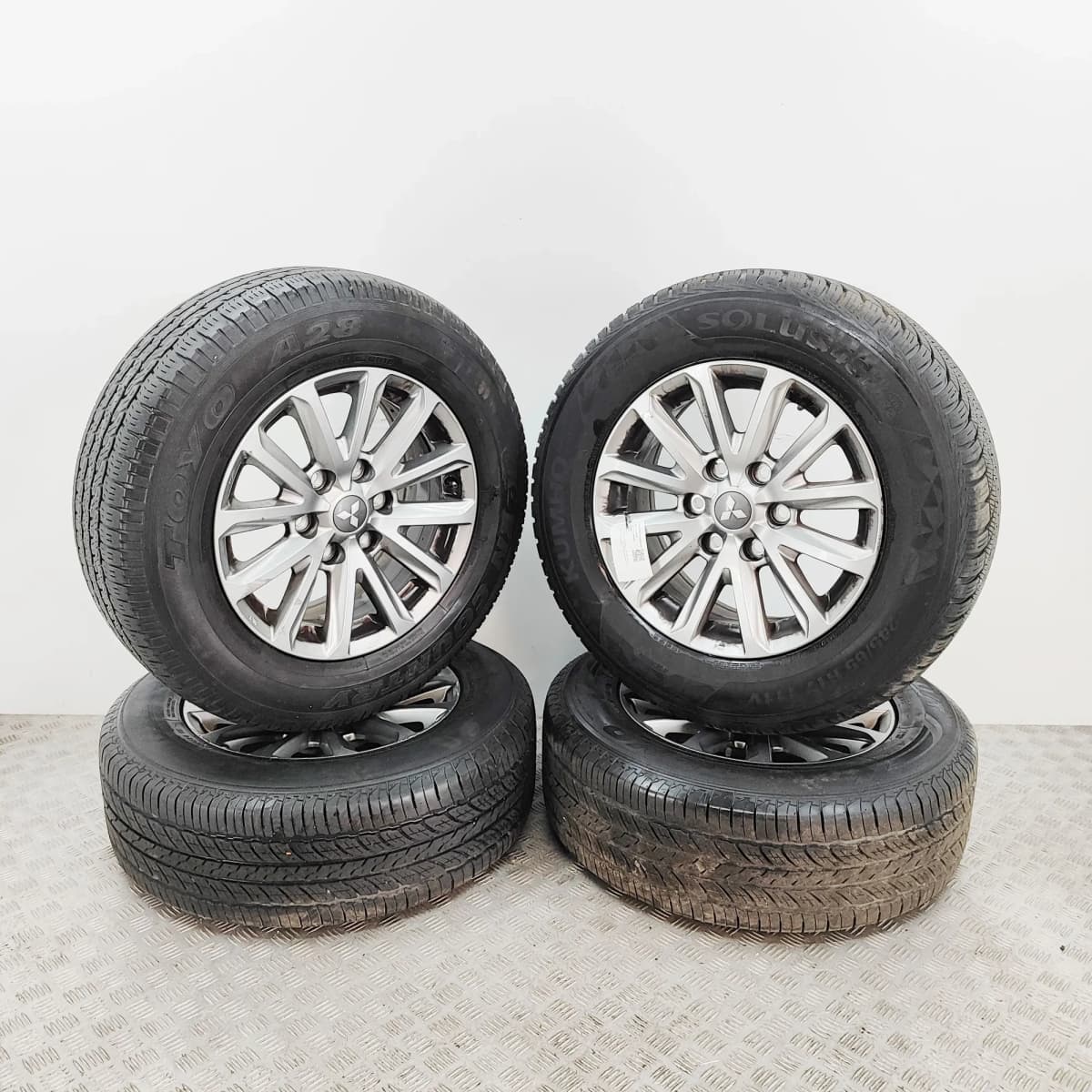 MITSUBISHI L 200 TRITON KJ Alloy Wheel Set R17 4250C996 2017 36236237