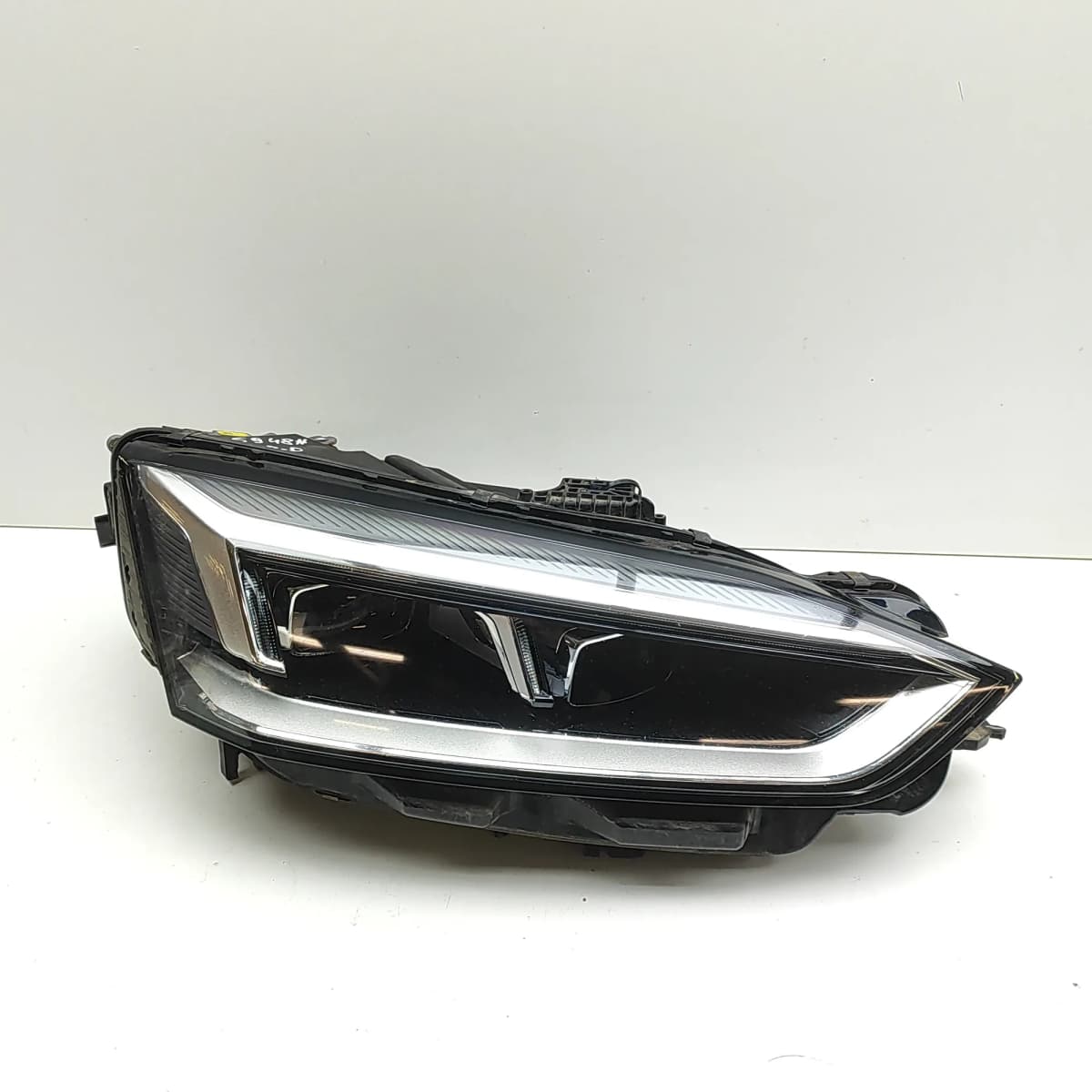AUDI A5 F53 Front Right Headlight RHD 8W6941034E 2.0 Diesel 140kw 2017 34154620