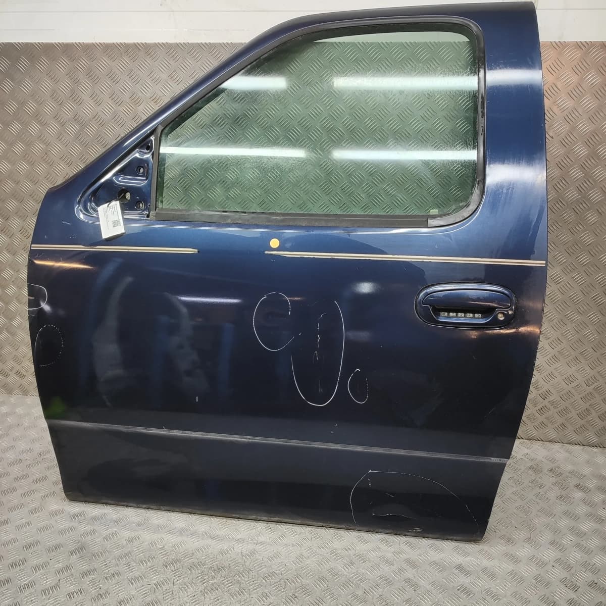 FORD USA F-150 Tür vorne links YL3Z-1520125-BA 157kw 2004 29086348 Linkslenkung