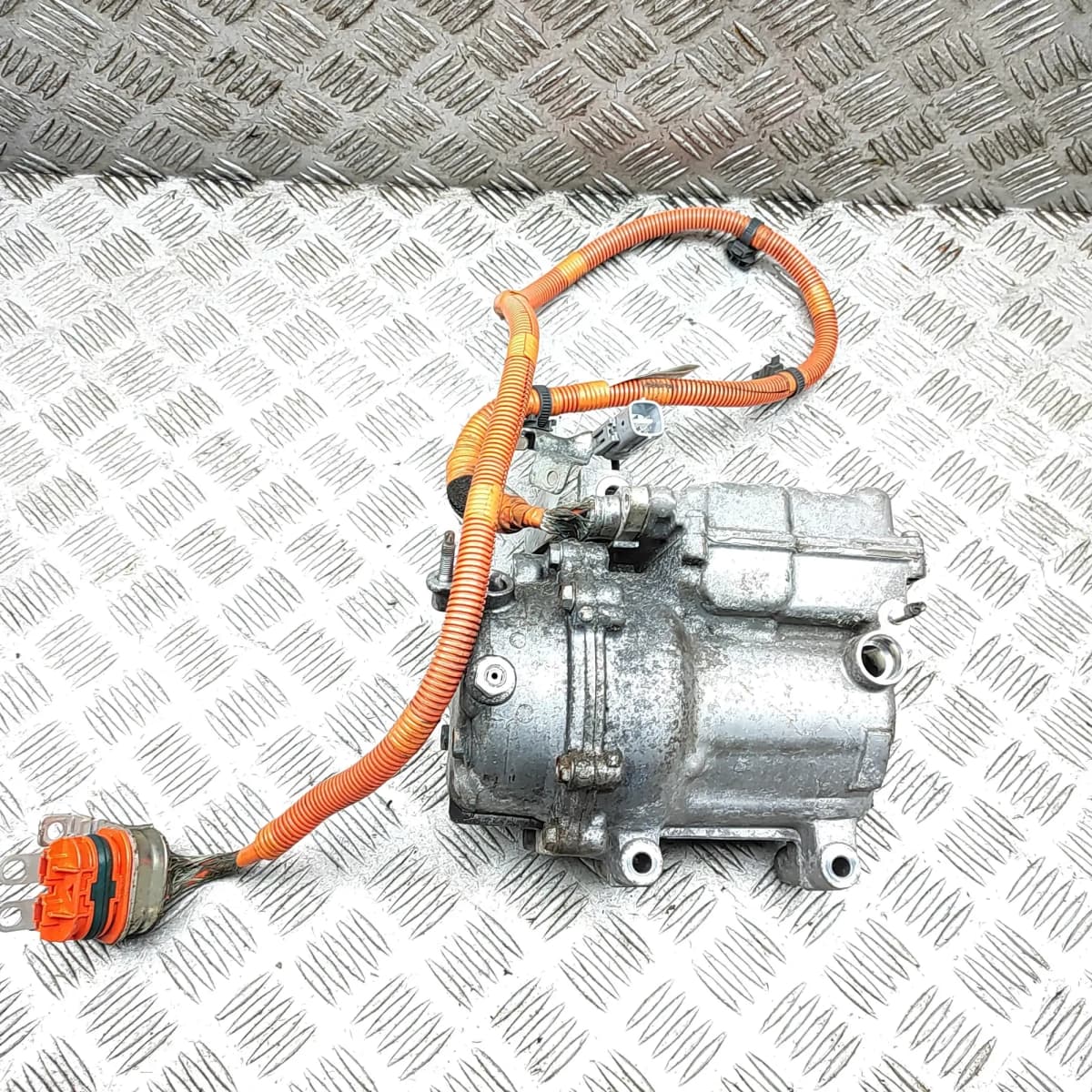 MITSUBISHI OUTLANDER MK3 GF Air Condition A/C Pump 7813A379 2.4 Hybrid 153kW