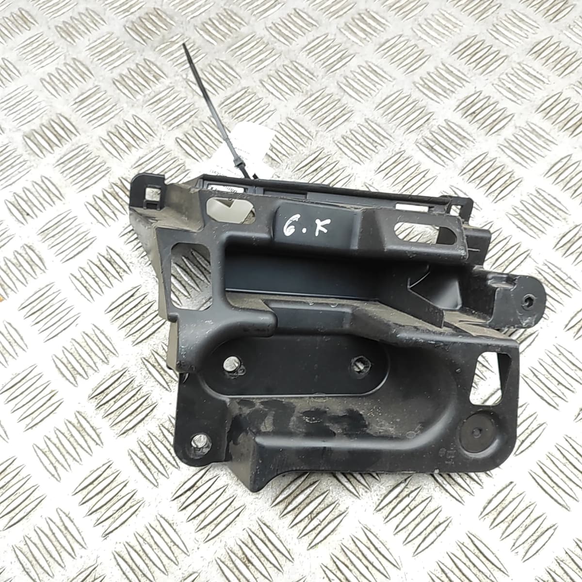 PEUGEOT 208 MK2 P21 Rear Left Bumper Bracket 9823209480 35656953