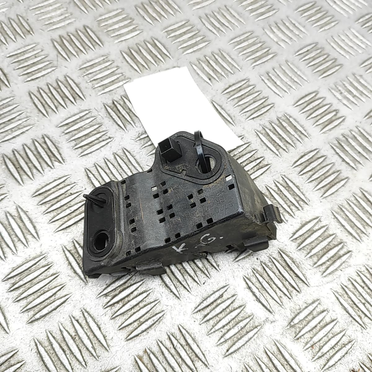 SUBARU FORESTER SJ MK4 Rear Left Bumper Bracket 57707-SG070 2.0 Diesel 108kW