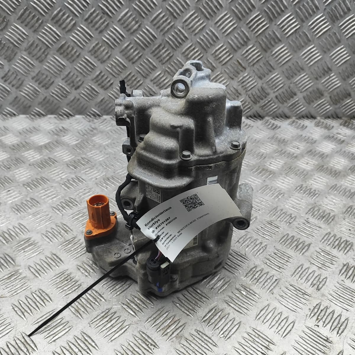 MERCEDES-BENZ EQAH243 Klimaanlage A/C Pumpe A0008307704 Strom 300 kW 2023