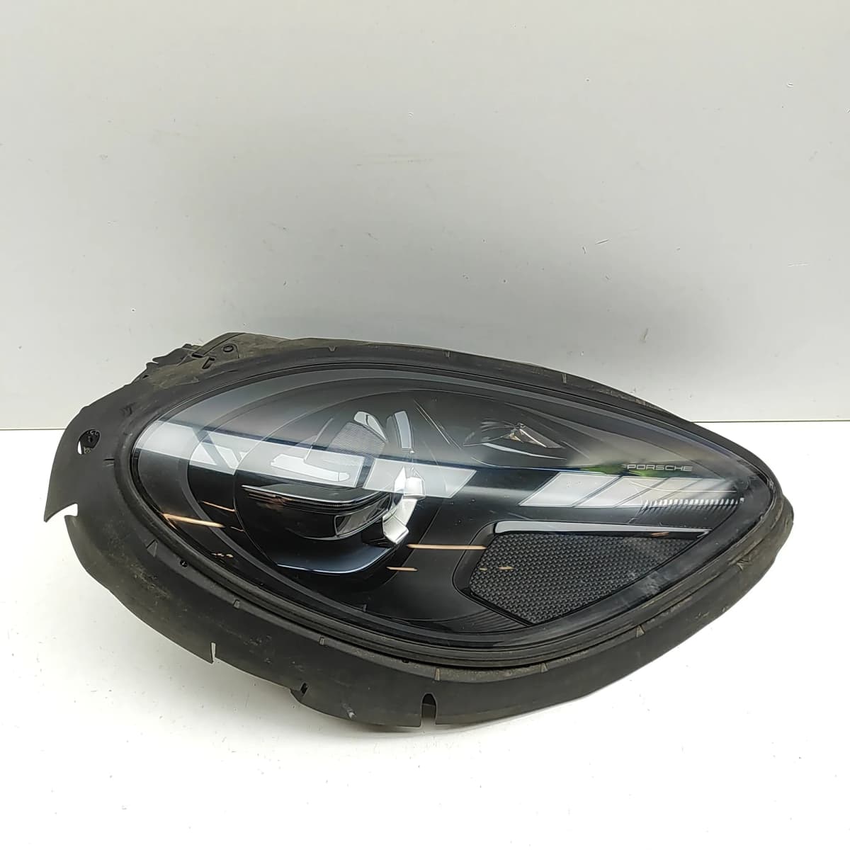 PORSCHE MACAN 95B Front Right Headlight 95B941010AT RHD 2020 35263014