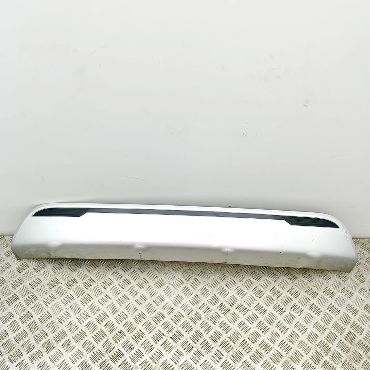 MITSUBISHI OUTLANDER MK3 Rear Bumper Center Bottom Trim 6415A090ZZ 36244748