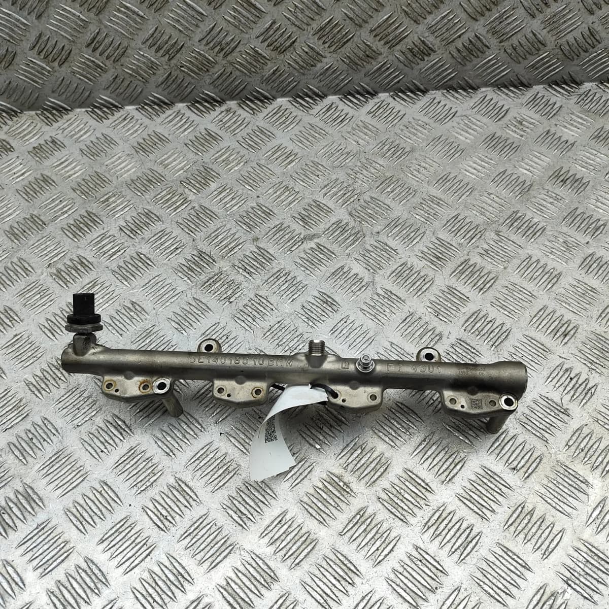 BMW 3 G20 Fuel Rail 8665633 2.0 Petrol 135kW 2021 34924915