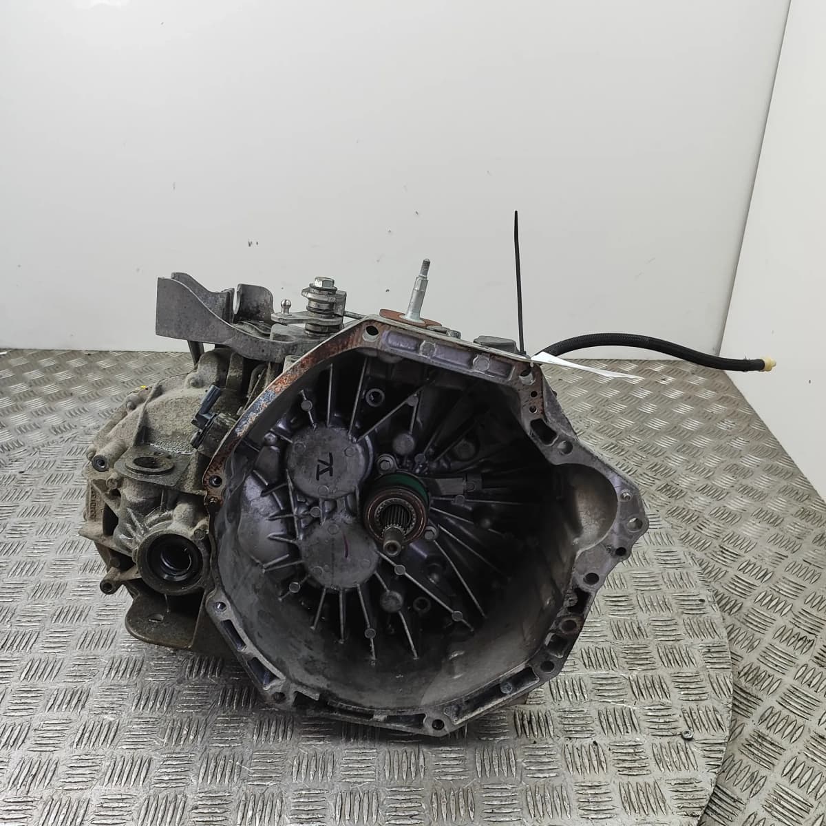 MERCEDES-BENZ VITO Tourer W447 Manual Gearbox 304017407R 1.6 Diesel 84kw 2020