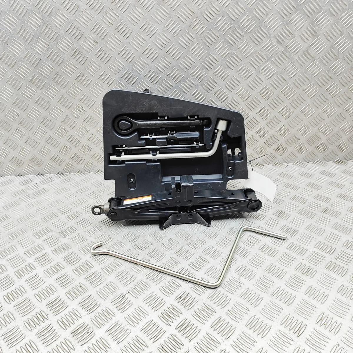 LEXUS GS MK4 L10 Lift Jack 62597-30020 2.5 Hybrid 133kw 2016 36557823