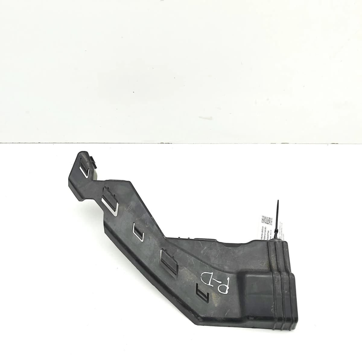 HYUNDAI TUCSON TL Front Right Bumper Bracket 86552-D7000 36257702