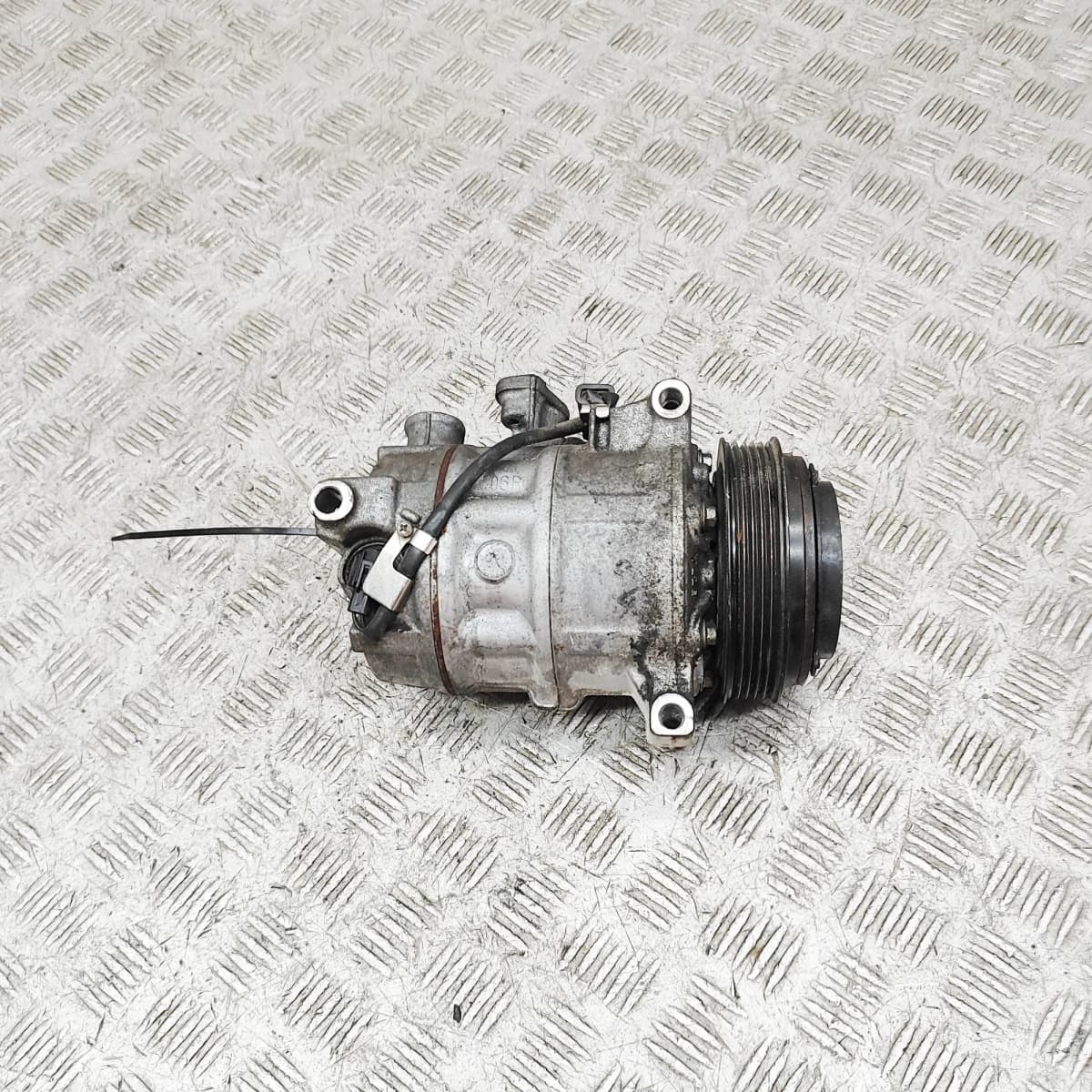 MERCEDES-BENZ C W205 Air Condition A/C Pump A0008304500 2.0 Petrol 180kW 2013