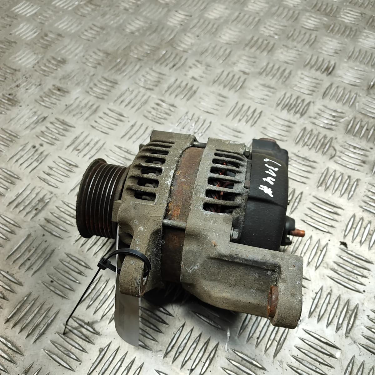 ISUZU D-MAX MK2 RT Lichtmaschine Generator TG104210-9960 2,5 Diesel 100 kW 2014