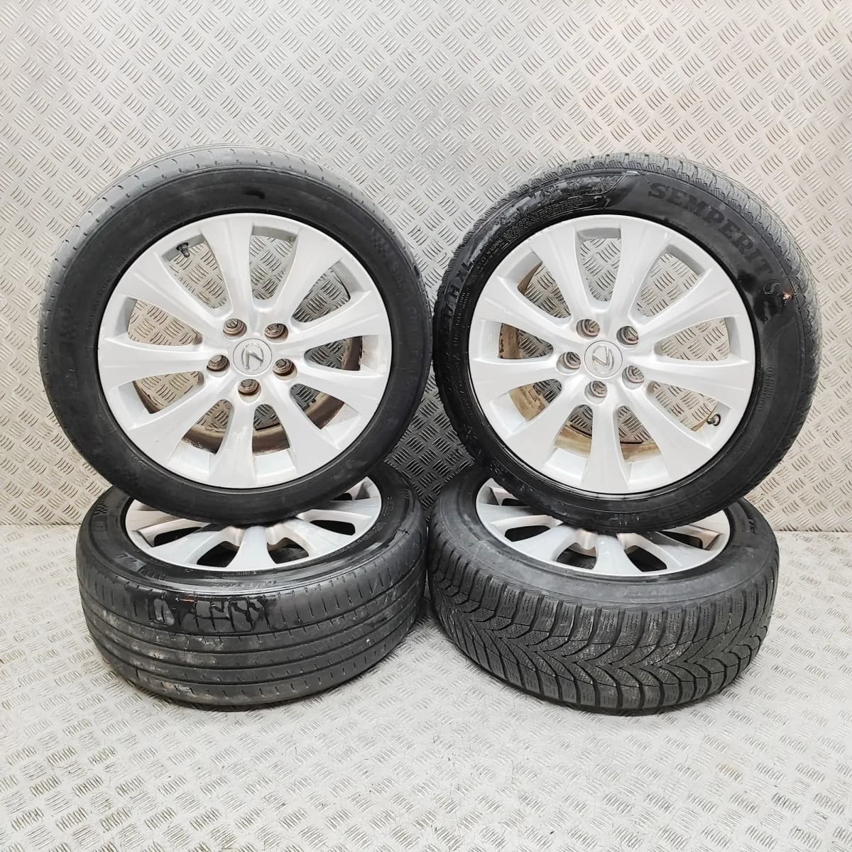 LEXUS GS L1 Alloy Wheel Set 42611-30E72 2.5 Petrol / electricity 133kw 34480140