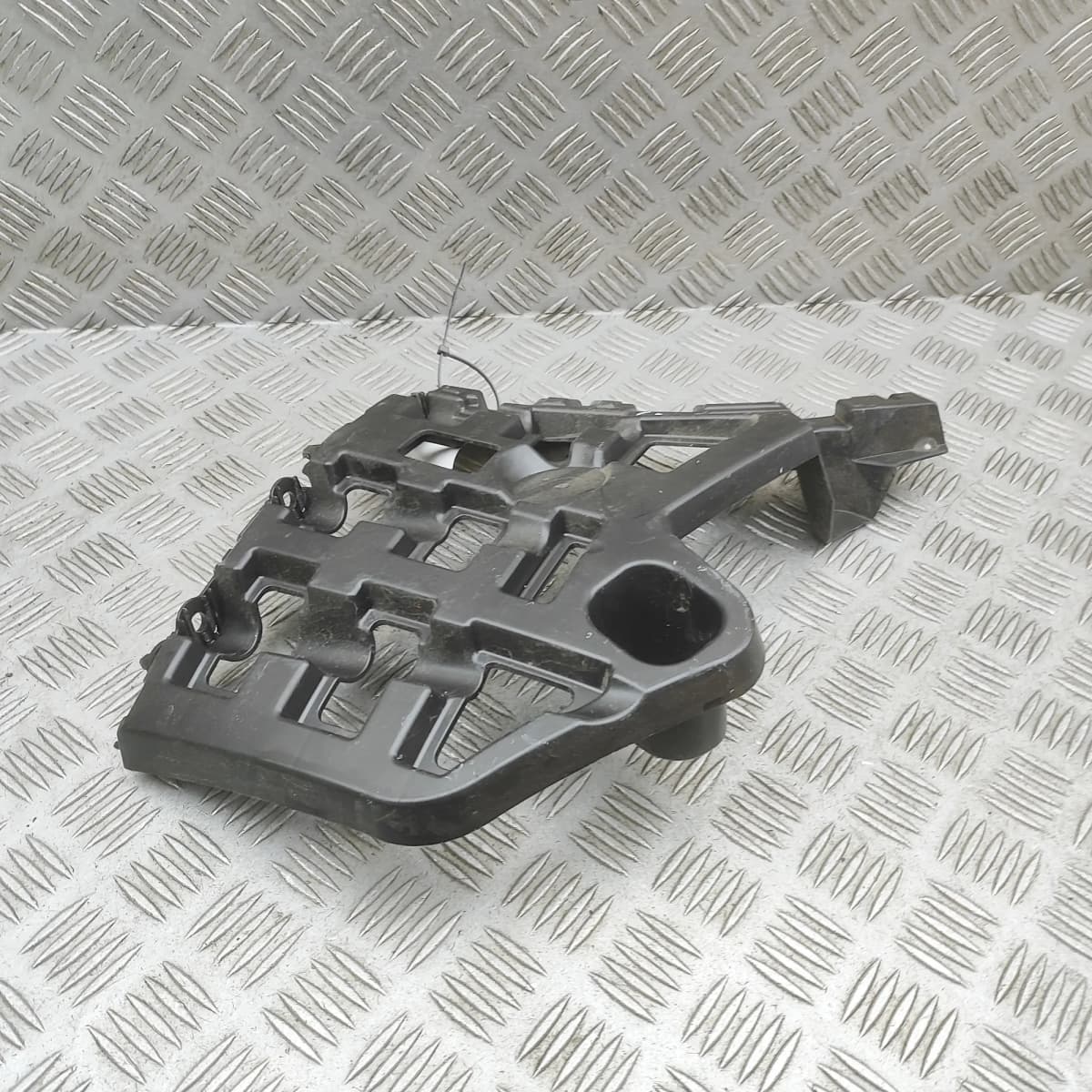 PEUGEOT 2008 MK2 Rear Right Bumper Bracket 9825853980 Electricity 100kw 34986821