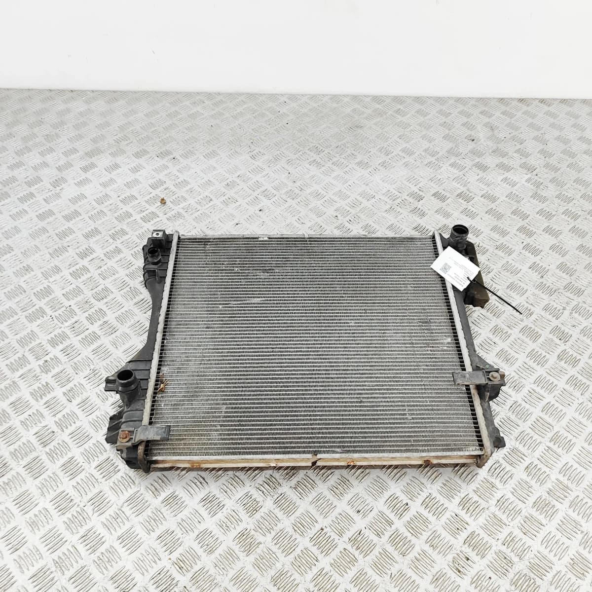 JAGUAR XJ X350 Cooling Radiator 4R83-8005-BE 2.7 Diesel 152kw 2008 36199721