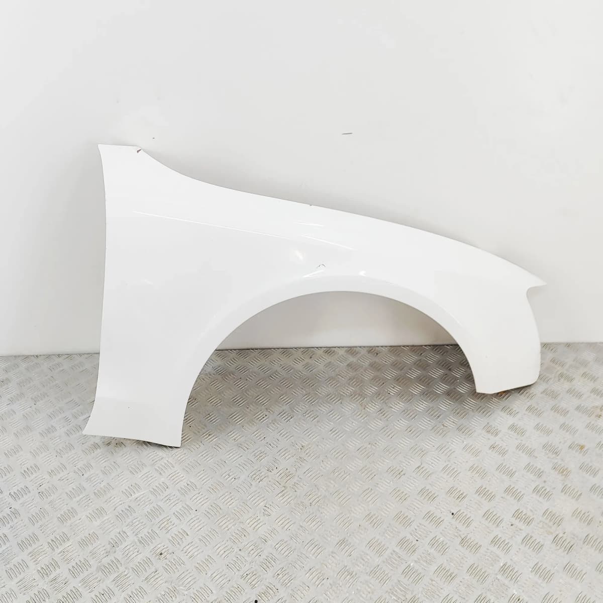AUDI A5 8T3 Front Right Fender 8T0821106J 4.2 Petrol 331kw 2011 36455153