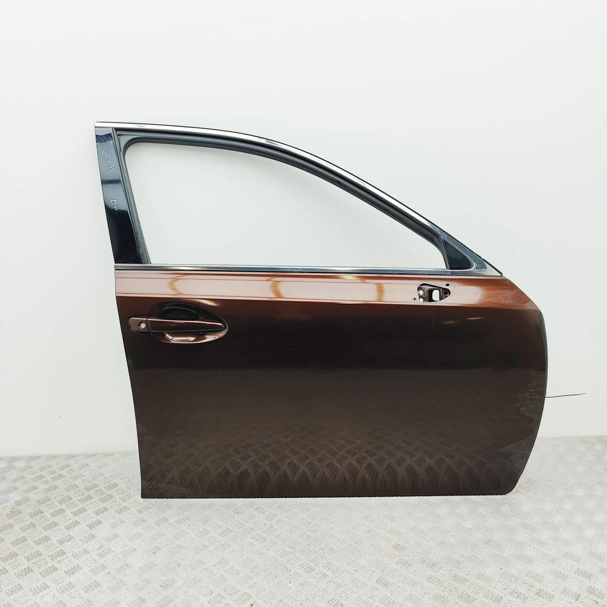 LEXUS GS L10 Front Right Door 67001-30870 2.5 Petrol/electricity 133kw 36325215