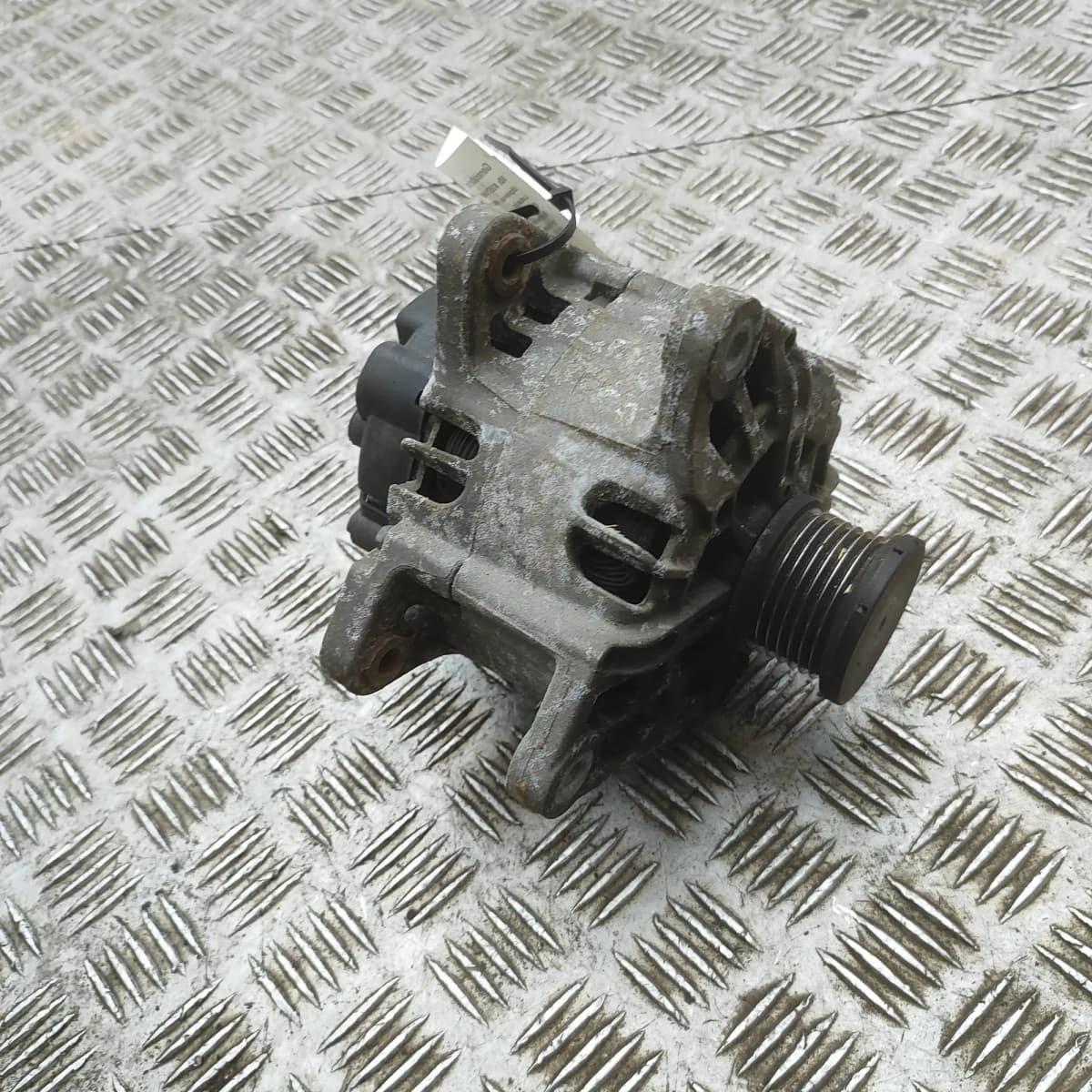 OPEL VAUXHALL VIVARO Alternator Generator 231008633R 1.6 Diesel 85kw 2016
