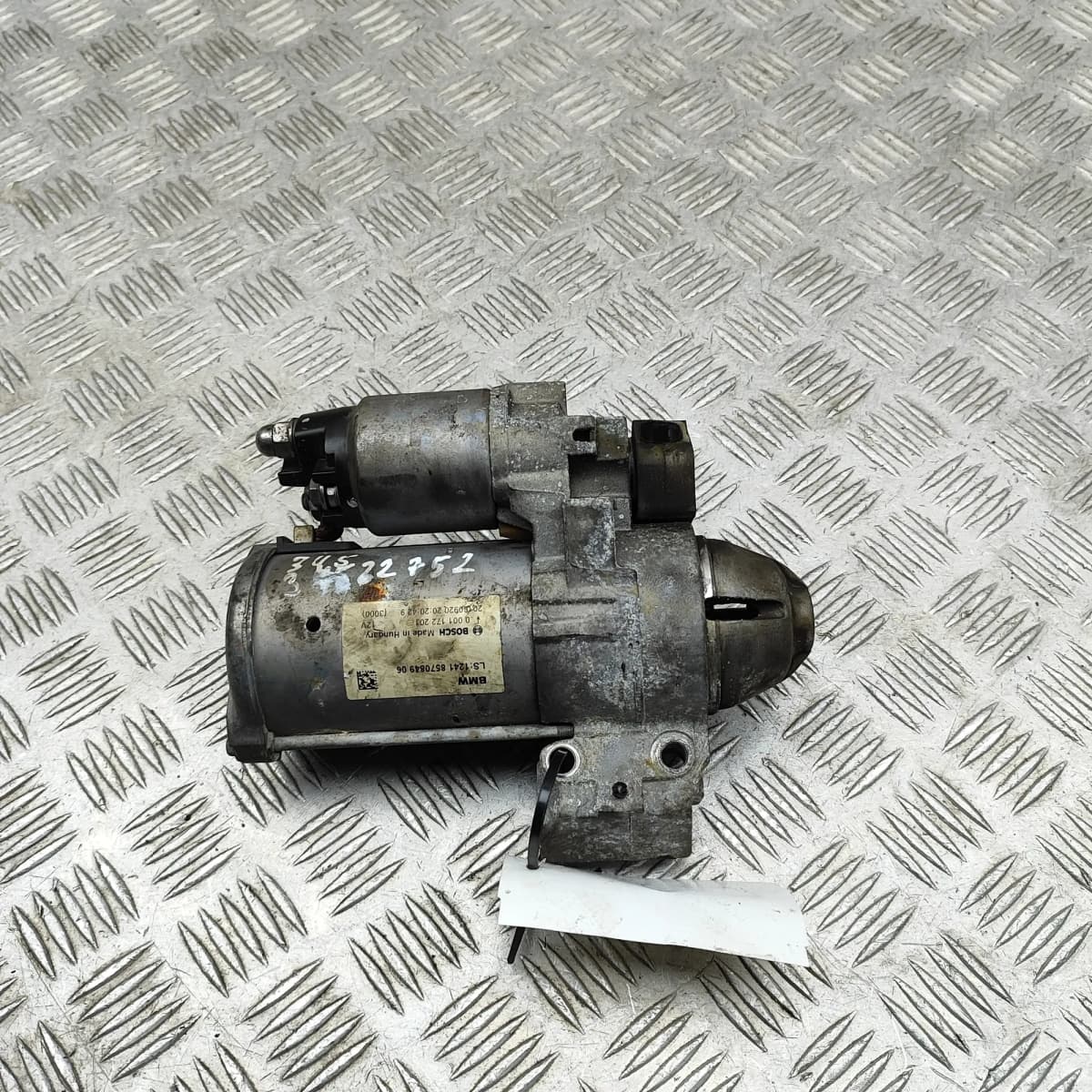 BMW 1 F20 Starter Motor 8570849 1.5 Petrol 100kw 2016 34852366