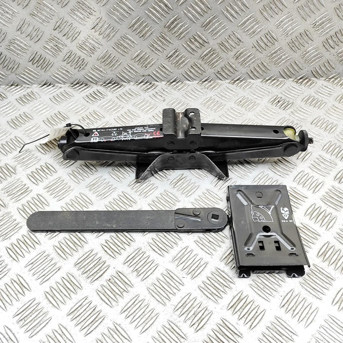 JAGUAR XK 8 Coupe X100 Lift Jack MJA-6360-AB 4.2 Petrol 219kw 2005 36059173