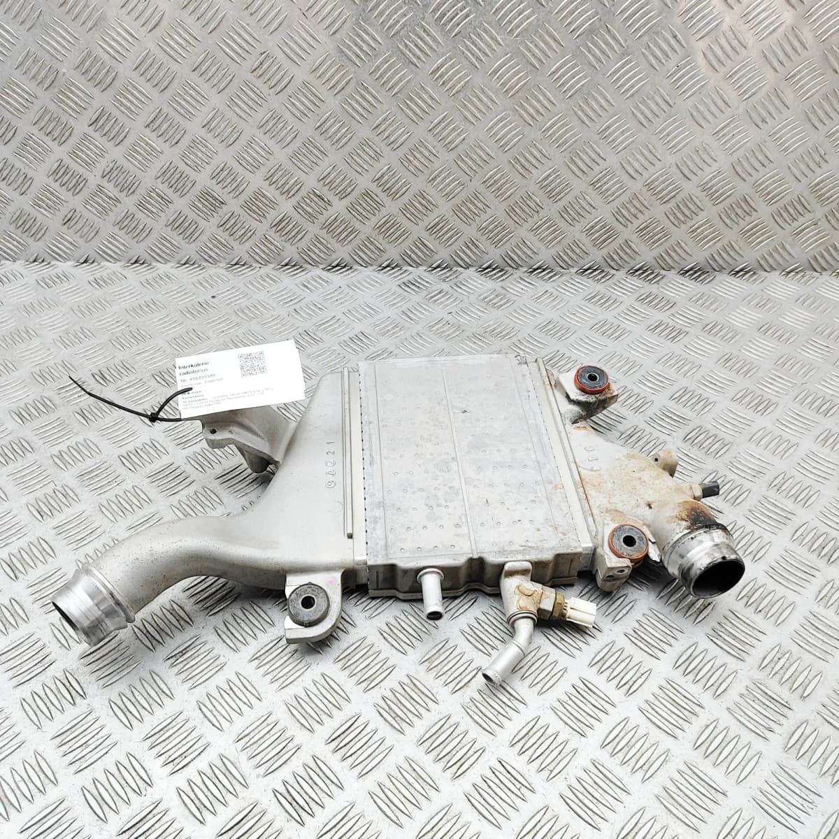 TOYOTA HILUX MK8 Pick-up Intercooler Radiator 17940-11100 2.4D 35231399