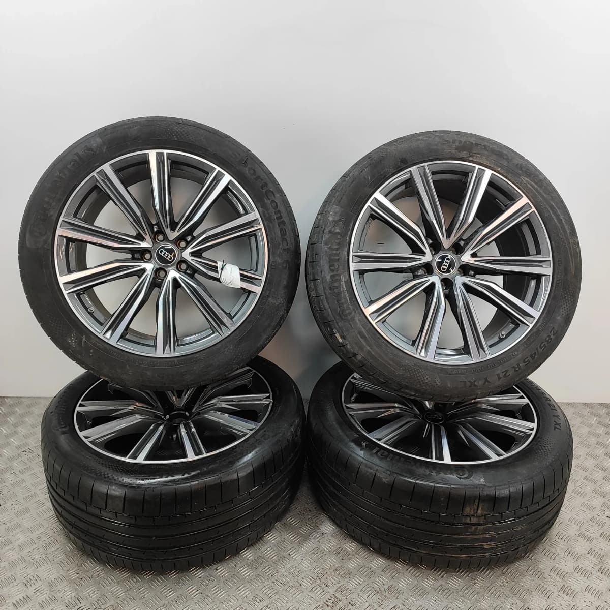AUDI Q8 4MN Alloy Wheel Set 4M8601025G 3.0 Petrol / electricity 250kw 33718744